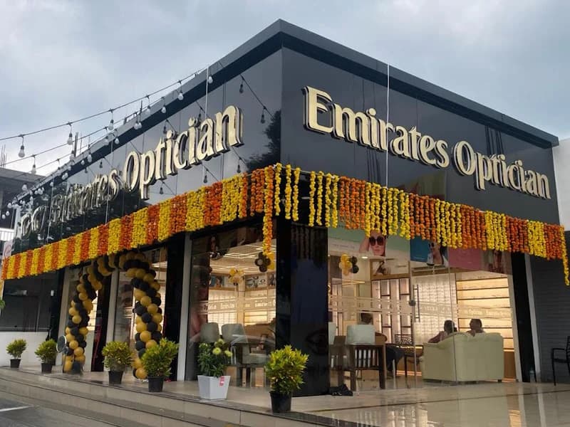 Emirates Optician, Kothamangalam